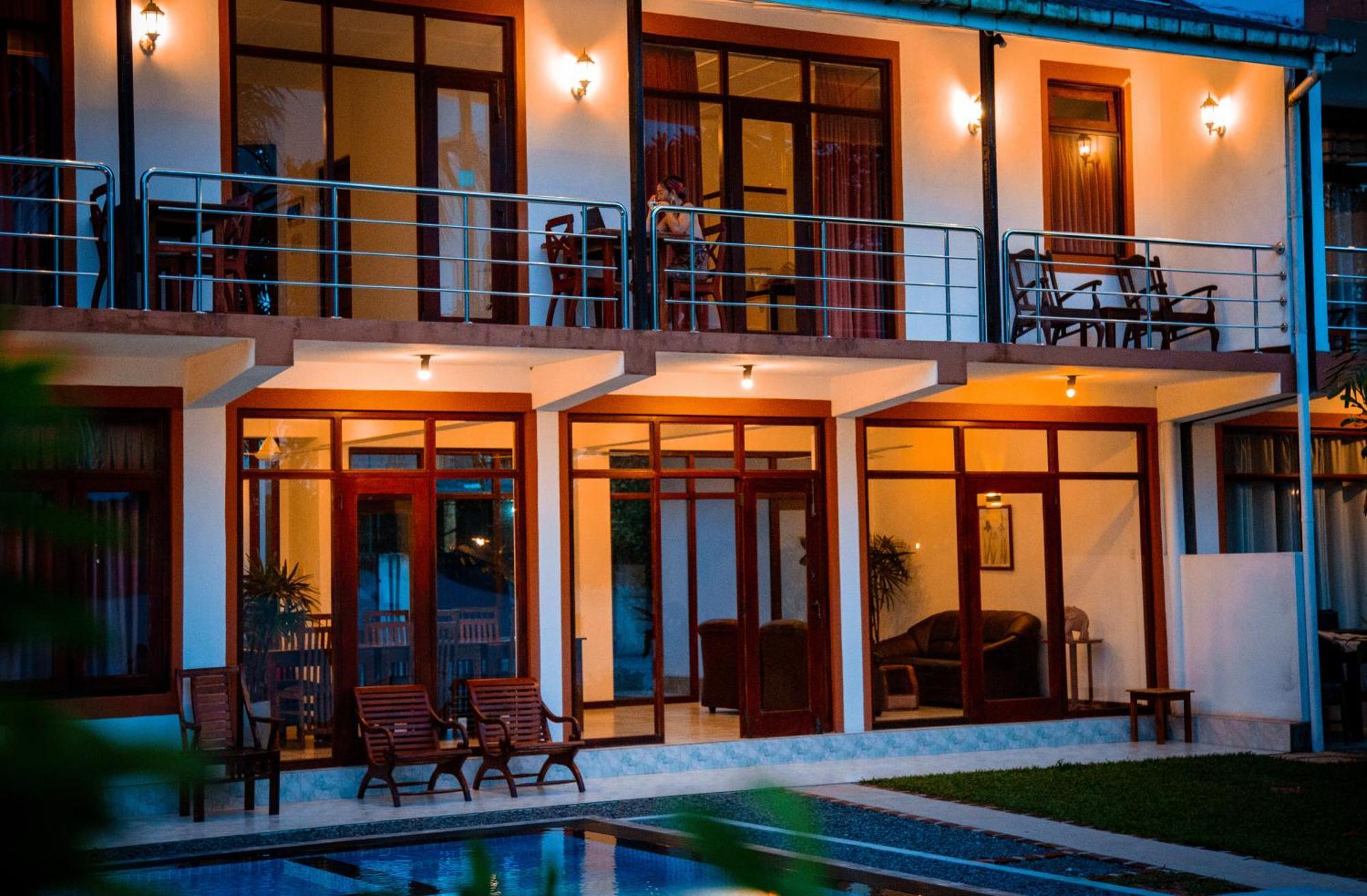 Riverside Inn Fuji Bentota Buitenkant foto