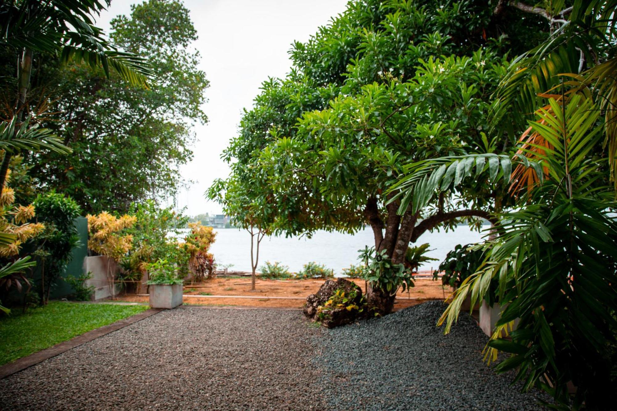 Riverside Inn Fuji Bentota Buitenkant foto