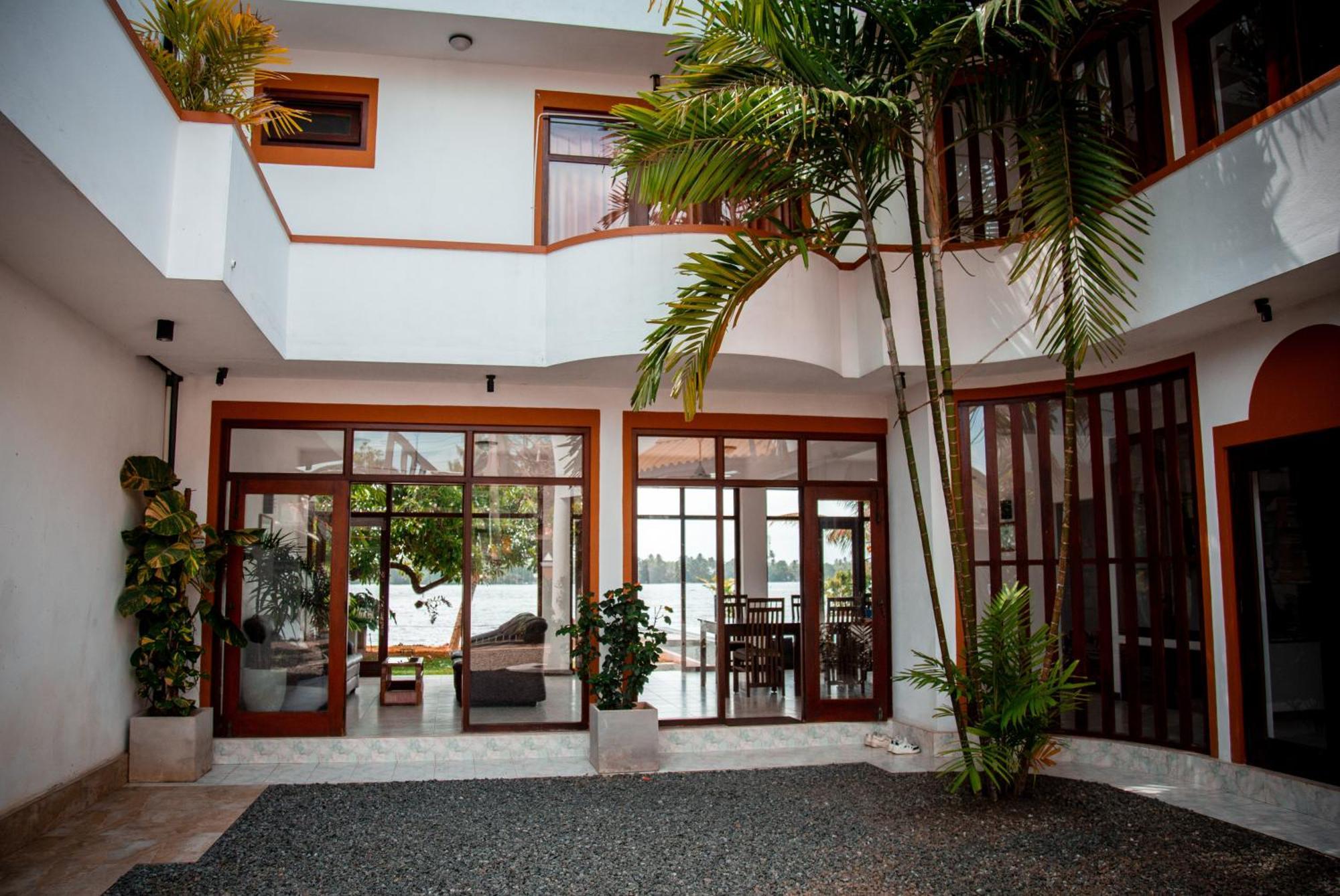 Riverside Inn Fuji Bentota Buitenkant foto