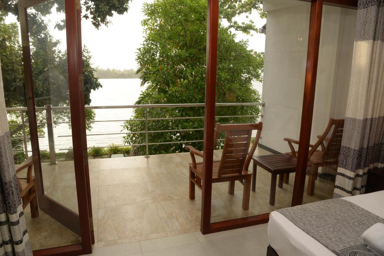 Riverside Inn Fuji Bentota Buitenkant foto
